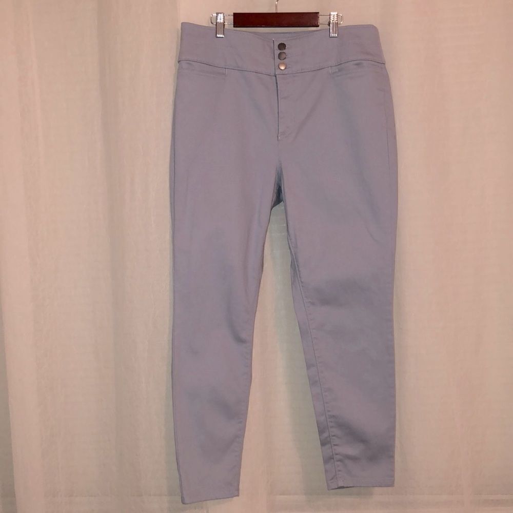 LOFT 14 High Rise High 3 Button Waist 4 Pocket Stretch Ankle Jeans in Light Blue